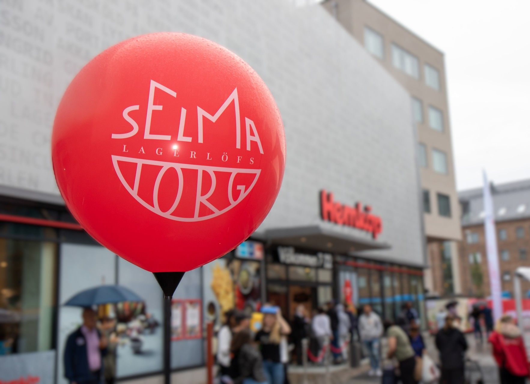 pdwreg0o62zvw375rfh0es Selma Lagerlöfs Torg på ballong